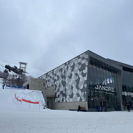 Petit Appartement Labellise Les 2 Alpes Residence Arc En Ciel Telesiege Petite Aiguille Les Deux Alpes Buitenkant foto